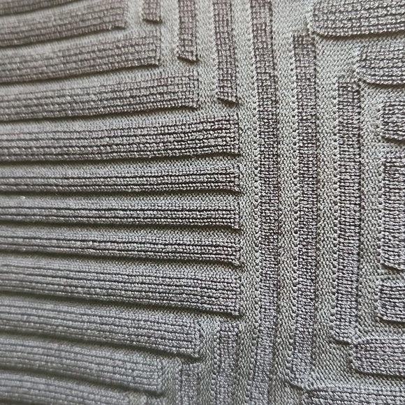 NWT! CeCe flare stretch tank - Picture 9 of 9